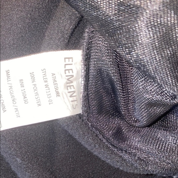 Sporty Black Utility Jacket with Weather-Resistant Fabric - Picture 8 of 14